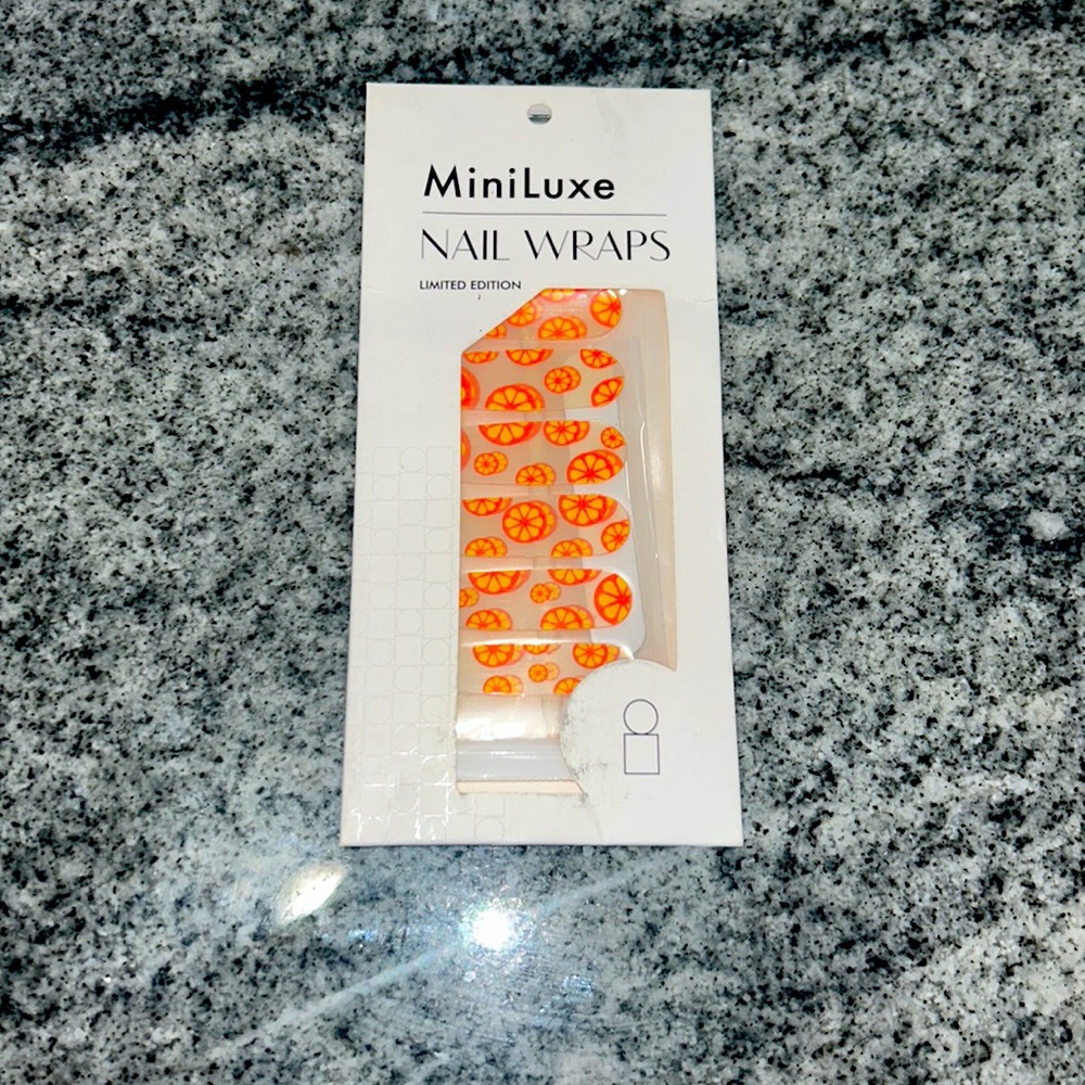 Miniluxe nail wraps